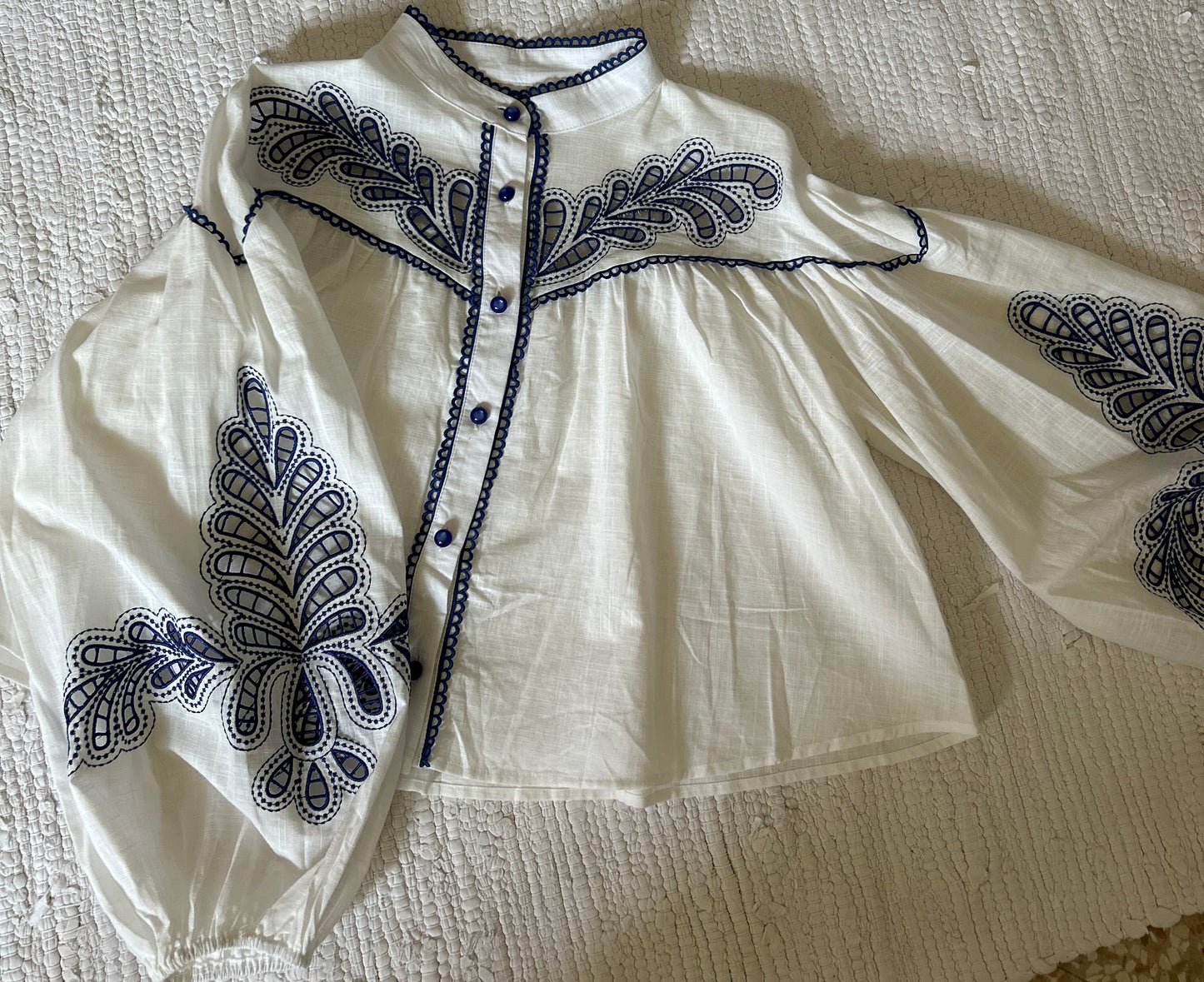 Camicia ricamo blu