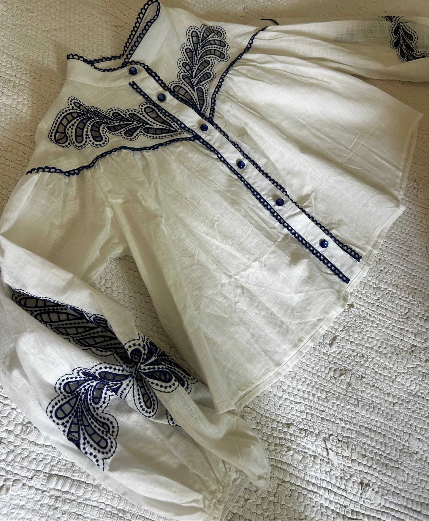 Camicia ricamo blu