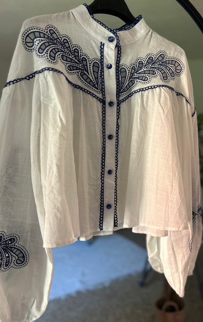 Camicia ricamo blu