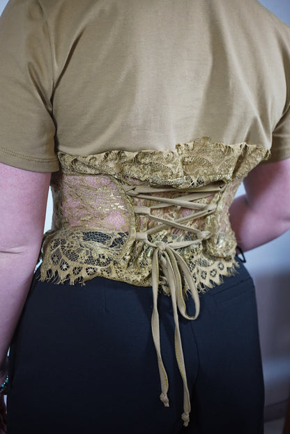 T-shirt con corsetto