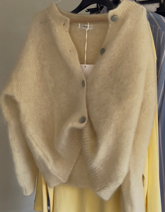 Cardigan Kid mohair